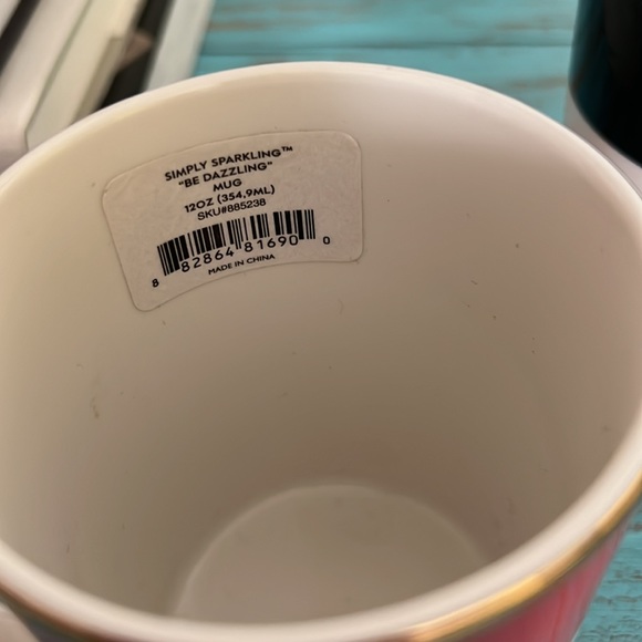 Set of two Kate Spade coffee mugs - Picture 2 of 3